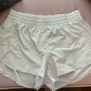 Athleta Printed Hustle 3” Short
